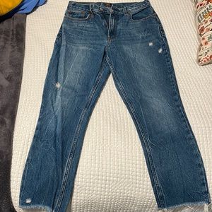 Abercrombie & Fitch Mom jean